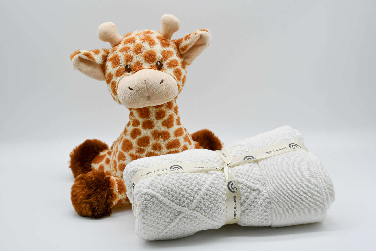 Knit Blanket & Giraffe Hamper